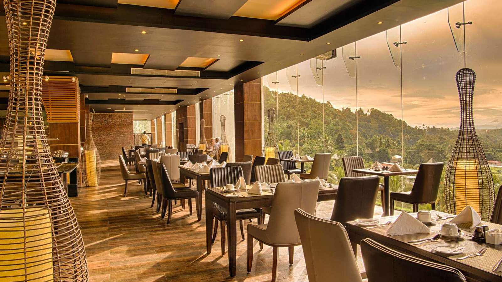 The Golden Crown Hotel Kandy